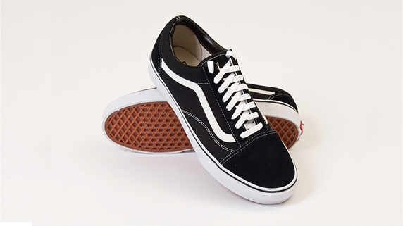 Ponadczasowe buty vans old skool.